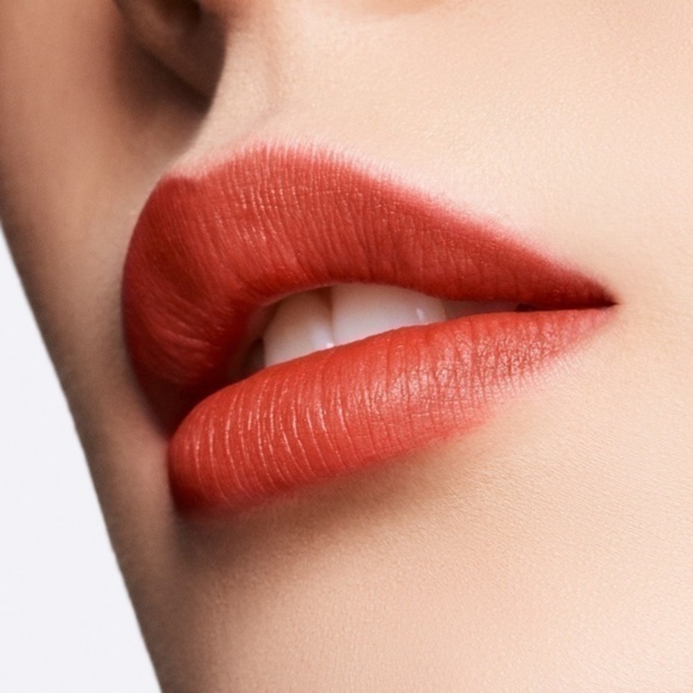 MAC Makeup Luck Be A Lady Lunar New Year Powder Kiss Lipstick Brand New In Box - Picture 3 of 10